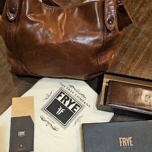 Frye Chestnut Leather Womens Bag With A large Wallet!